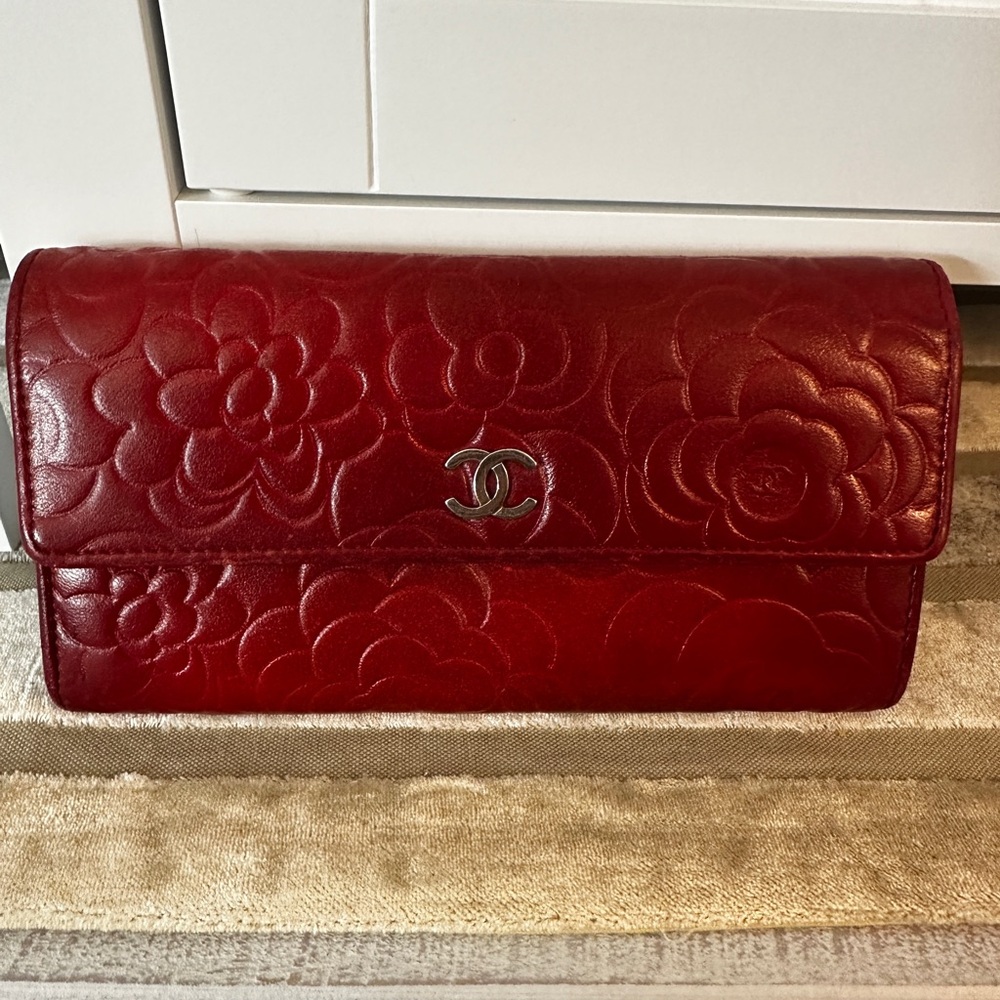 Authentic Chanel Floral flap wallet